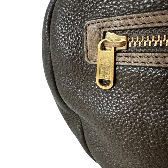 Genuine MARC By Marc Jacobs Genuine Olive Brown Leather Duffle Travel Bag - Picture 9 of 13